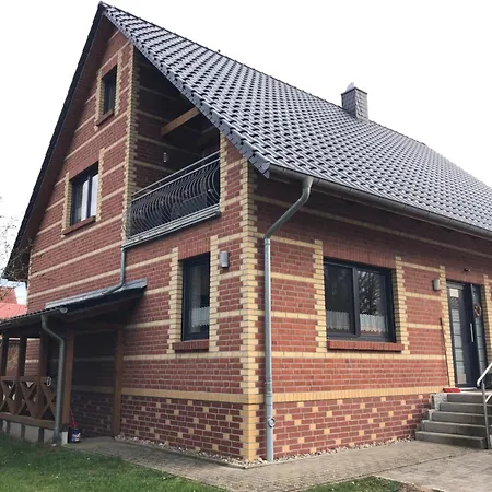 Haus Hanni アパート