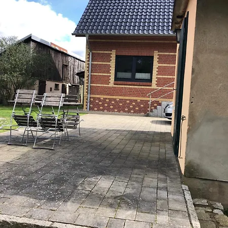 Haus Hanni アパート *